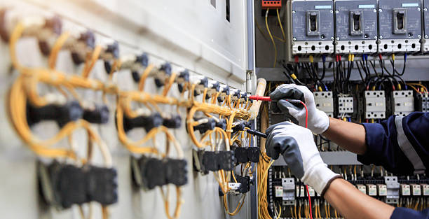 Professional Electrician technician working in Rockwell, AR